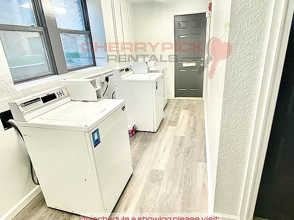 5th image of 2940 Woolworth Ave #6