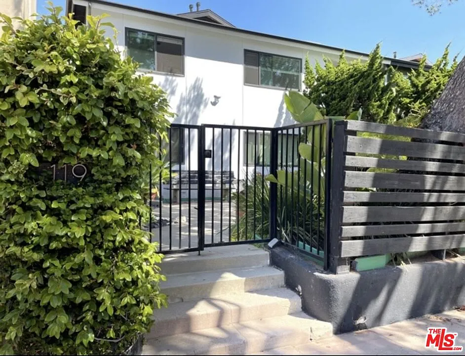 1 bed, 1.0 bath, 650 sqft, $2,949 — Photo 4