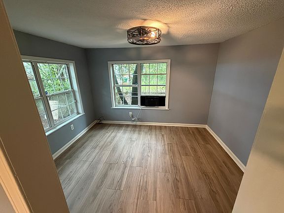 5th image of 2106 20th St #2C