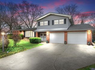 2452 Pick Dr, Glenview, IL 60025