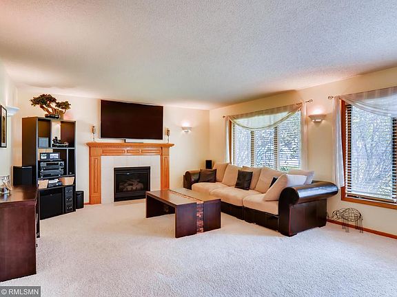 3rd image of 9286 Cornell Cir