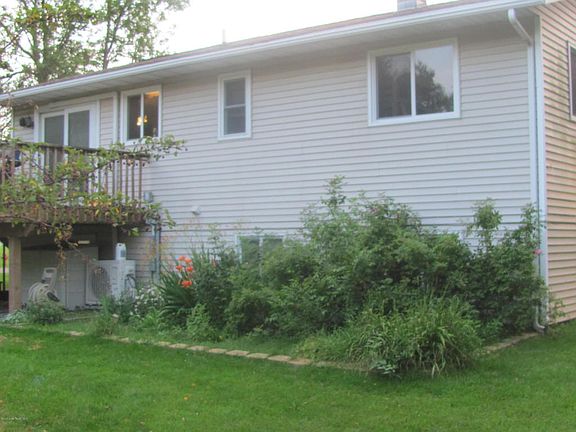4th image of 400 Merickel Ave W