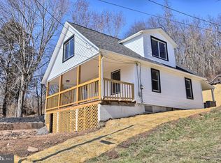 1913 Old State Rd, Dauphin, PA 17018