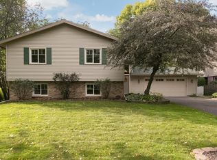 6761 Deerwood Ln N, Maple Grove, MN 55369