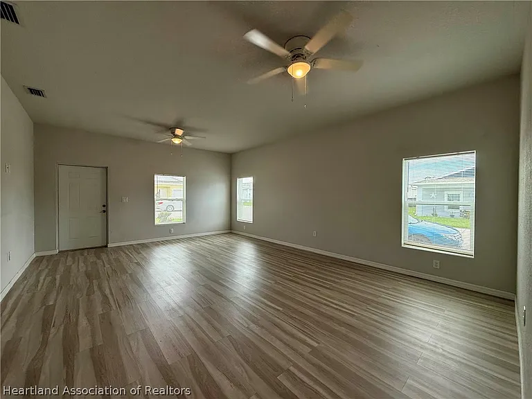 1517 Las Villas Blvd — Photo 6