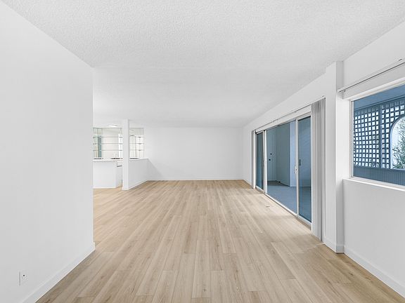 4th image of 825 S Gretna Green Way APT D