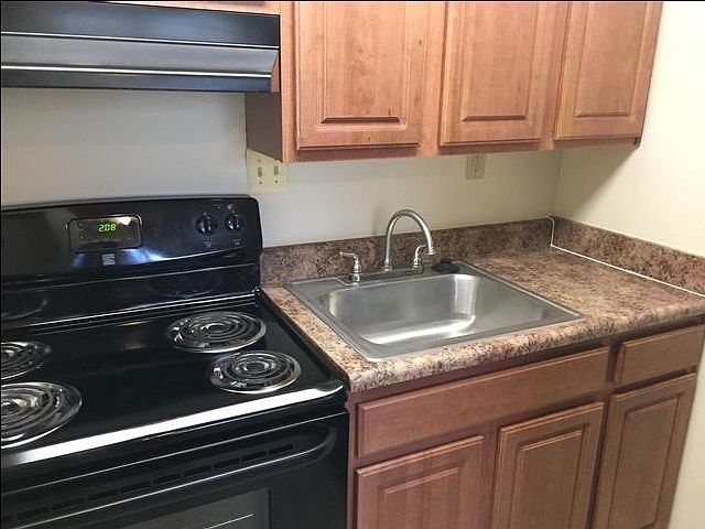 2nd image of 5741 Hazelwood Cir APT C