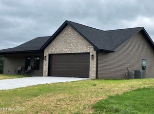 180 Sparks Landing Rd, Maynardville, TN 37807