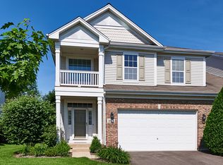 452 Nelson Dr, Geneva, IL 60134