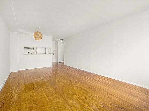 3rd image of 414 W 54th St #Penthouse C