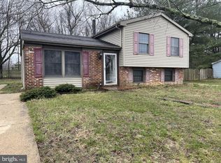 33 Jackson Ln, Sicklerville, NJ 08081