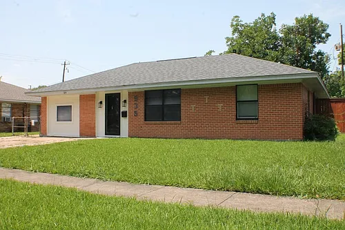 935 Creager St Photo 1