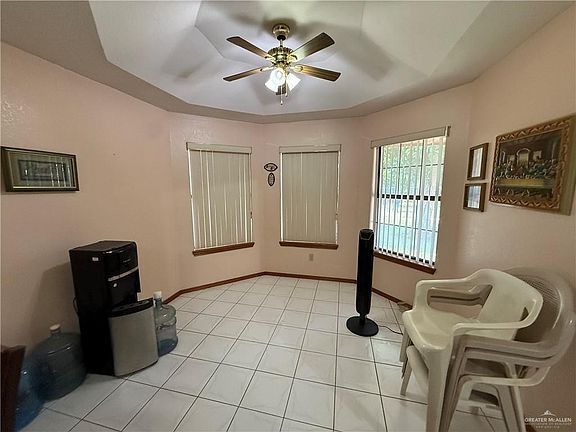 4th image of 2908 Loma Linda Cir S