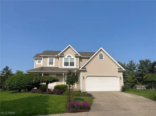 6012 Champagne Shrs, Medina, OH 44256