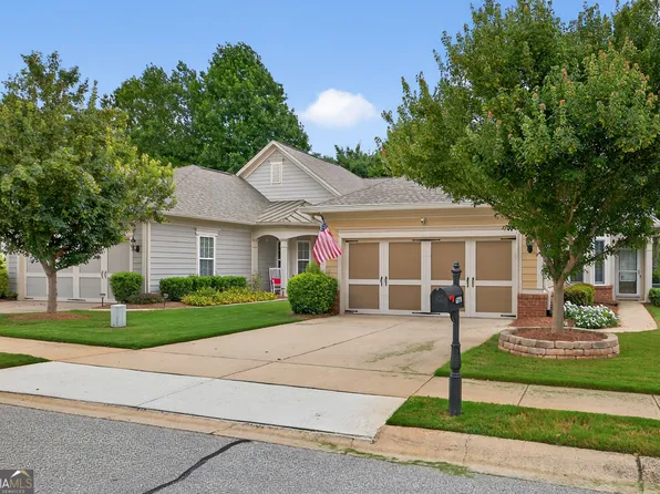 6275 Brookside Ln, Hoschton, GA 30548