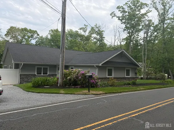566 Ticetown Rd, Old Bridge, NJ 08857