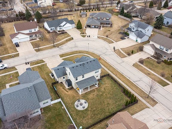 2nd image of 3115 Almond Ln