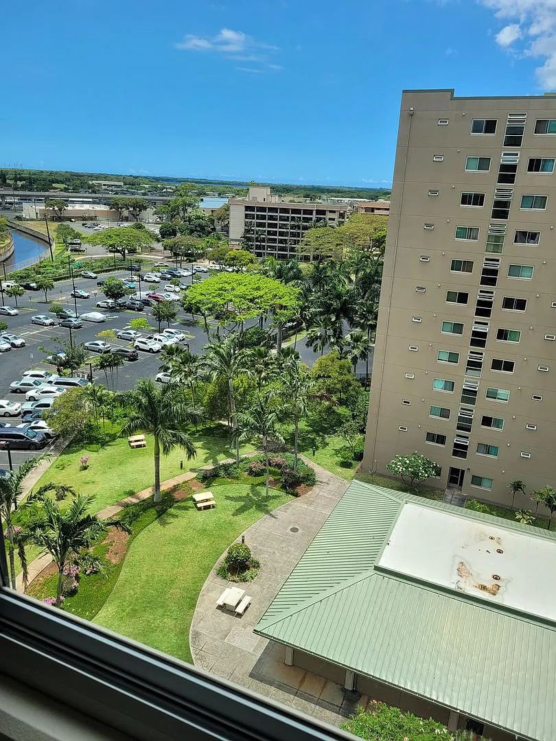 2 Bed / 1 Bath / 1 Parking in Plantation Town Apartments in Waipahu — Photo 1