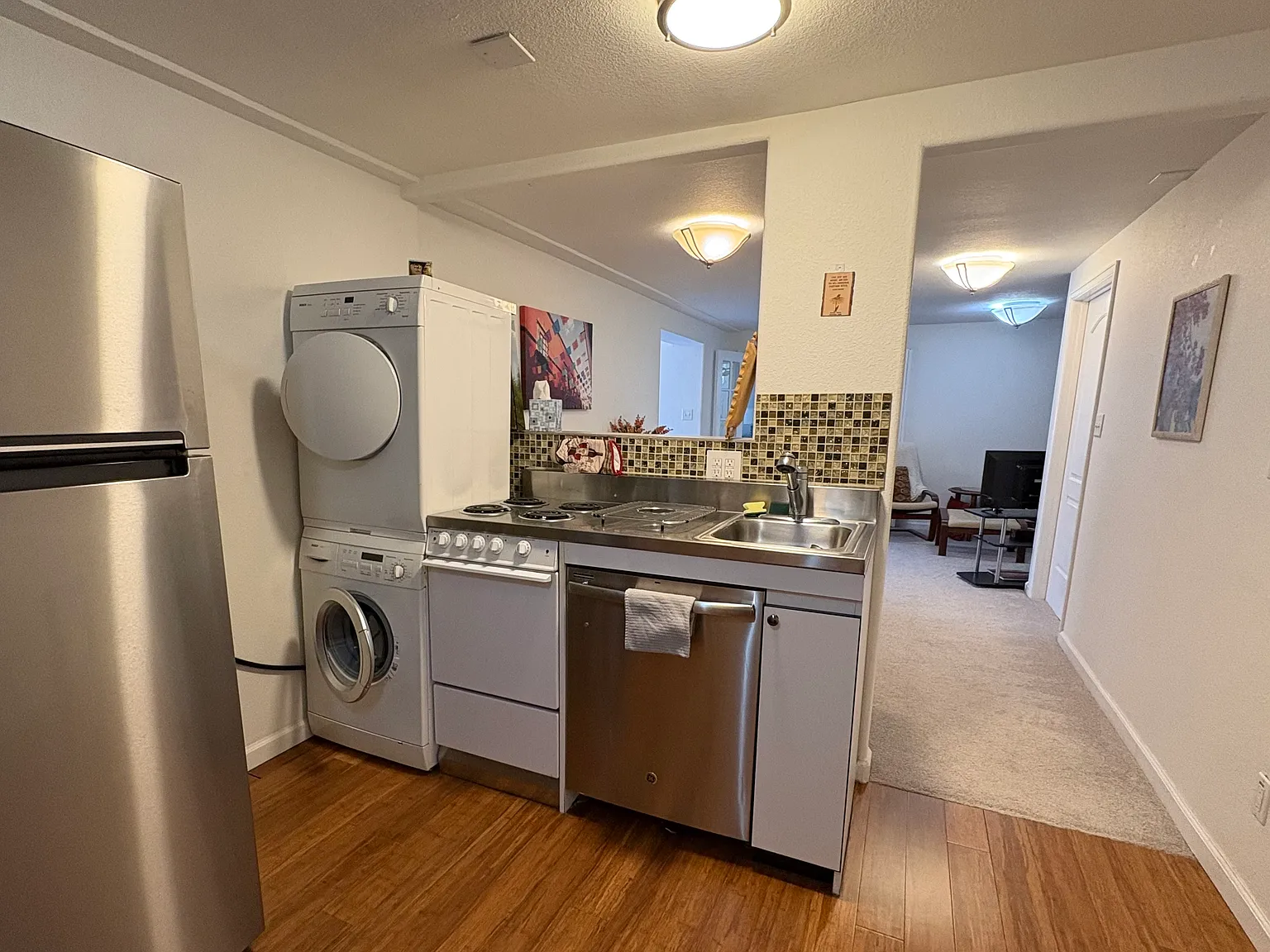 1 bed, 570 sqft, $1,799 — Photo 2