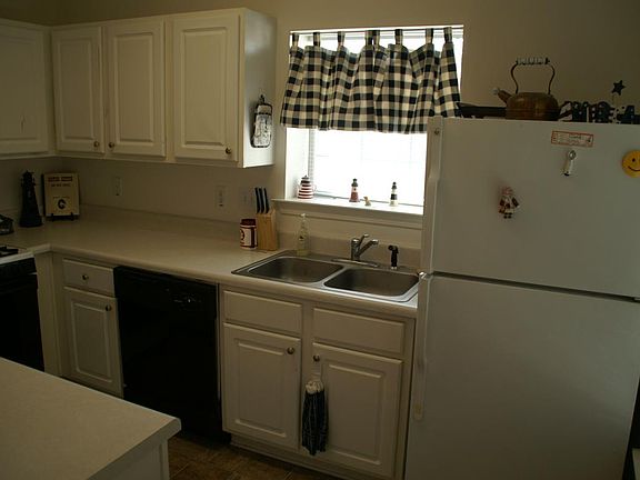 5th image of 708 Las Brasis Ct