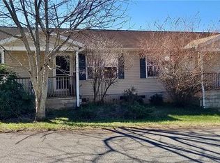 38 Spicewood Rd, Weaverville, NC 28787