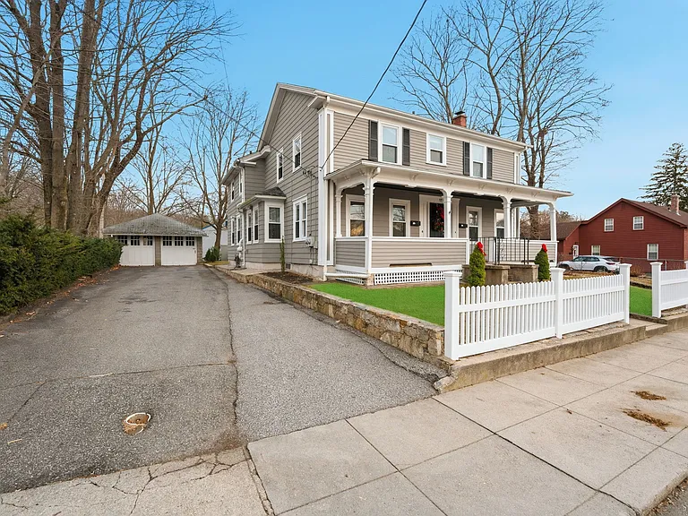 17 N Pleasant St #2 — Photo 22
