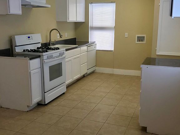4th image of 703 N Grant St