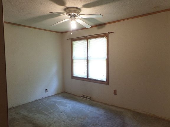 5th image of 3719 Navaho Ave