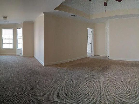 2nd image of 811 Hennepin Ter