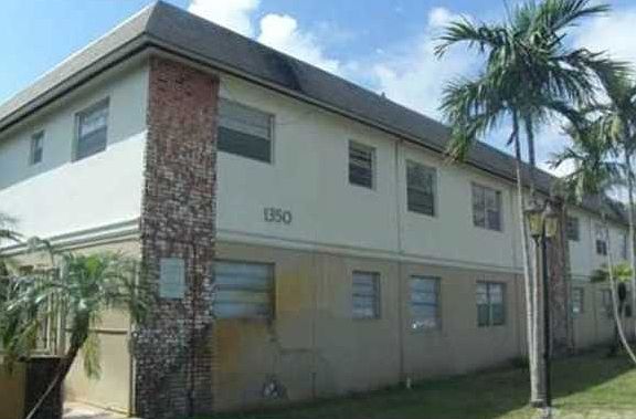 2nd image of 1350 NE 119th St APT 15W