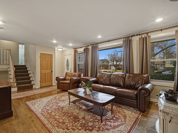 5th image of 1300 Knollwood Rd