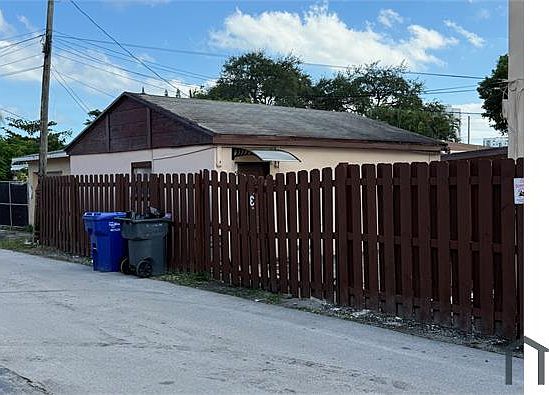 1st image of 1955 Lincoln St APT 3
