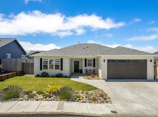 141 Ridge View Ct, Fortuna, CA 95540