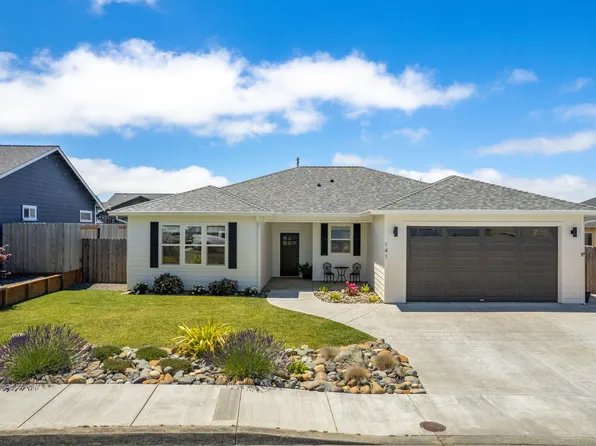 141 Ridge View Ct, Fortuna, CA 95540