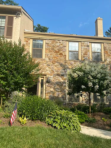 1404 Weatherstone Dr Photo 1