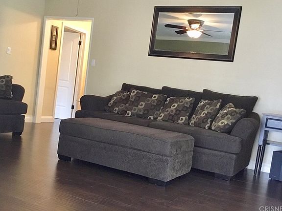 4th image of 8133 Genesta Ave