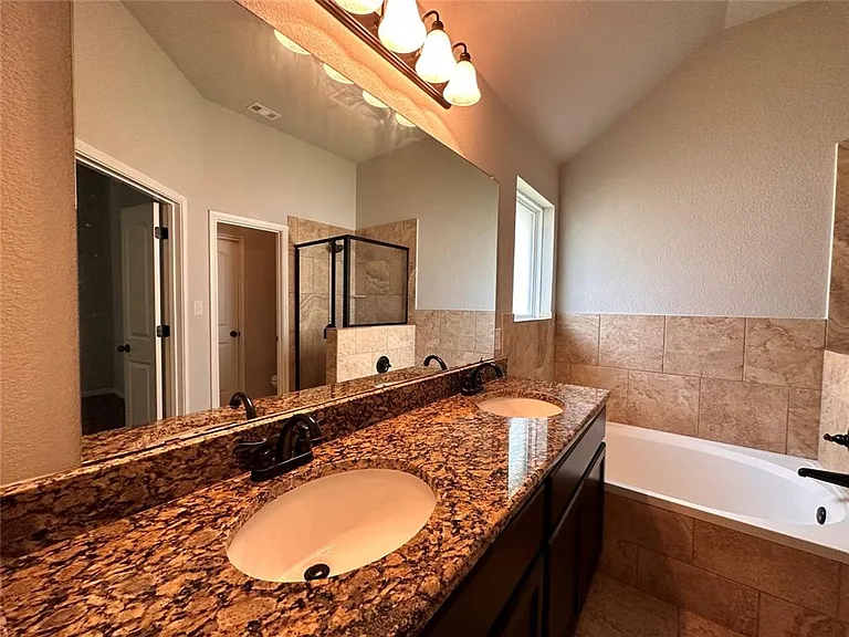 5612 Sabbia Dr — Photo 22