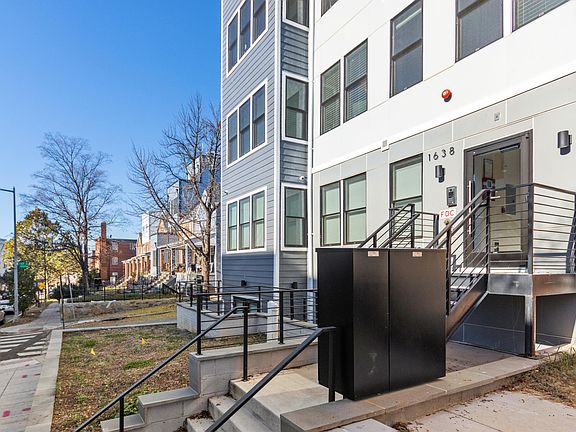2nd image of 1638 K St NE #202