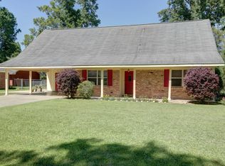 204 Saxon Dr, Lafayette, LA 70508