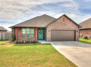 20638 Frontier Ave, Harrah, OK 73045