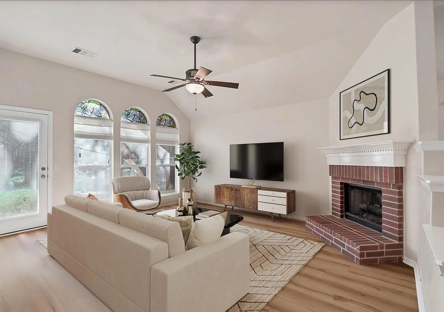 Charming one story home backing greenbelt — Photo 4