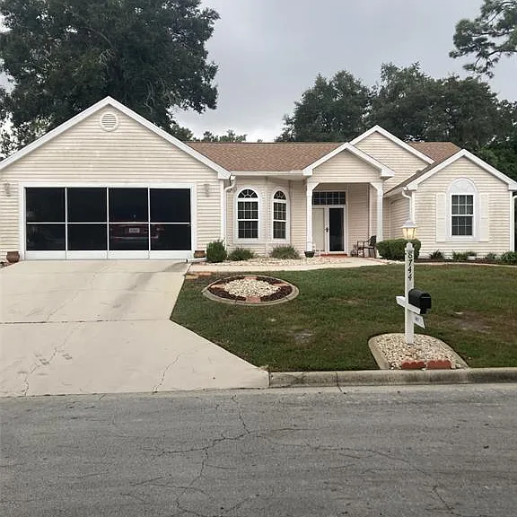 8744 SW 108th Lane Rd — Photo 1