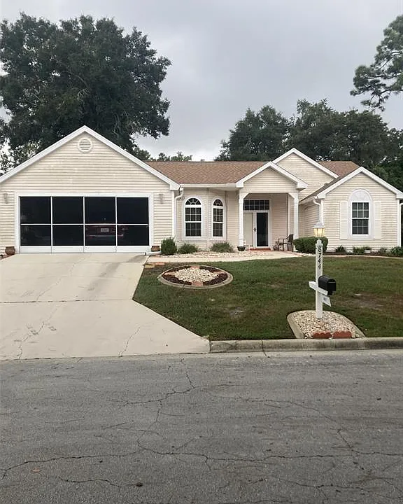 8744 SW 108th Lane Rd
