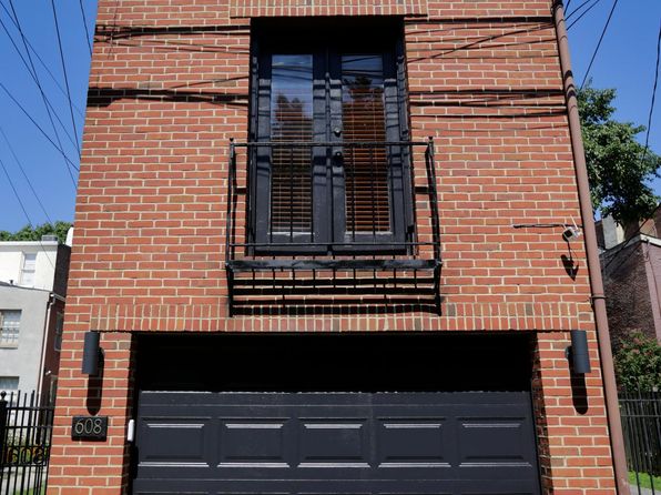 608 Burgundy St