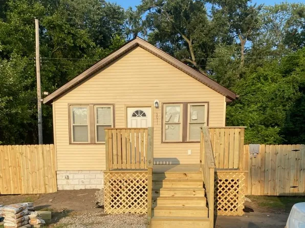 3011 Calhoun St, Gary, IN 46406