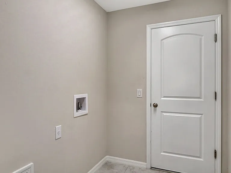 1741 Diplomat Pkwy W — Photo 10