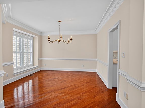 4th image of 9557 Brookchase Dr