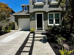 1926 Woodsage Way, Santa Rosa, CA 95404
