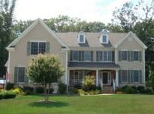 12813 Grendon Dr, Midlothian, VA 23113