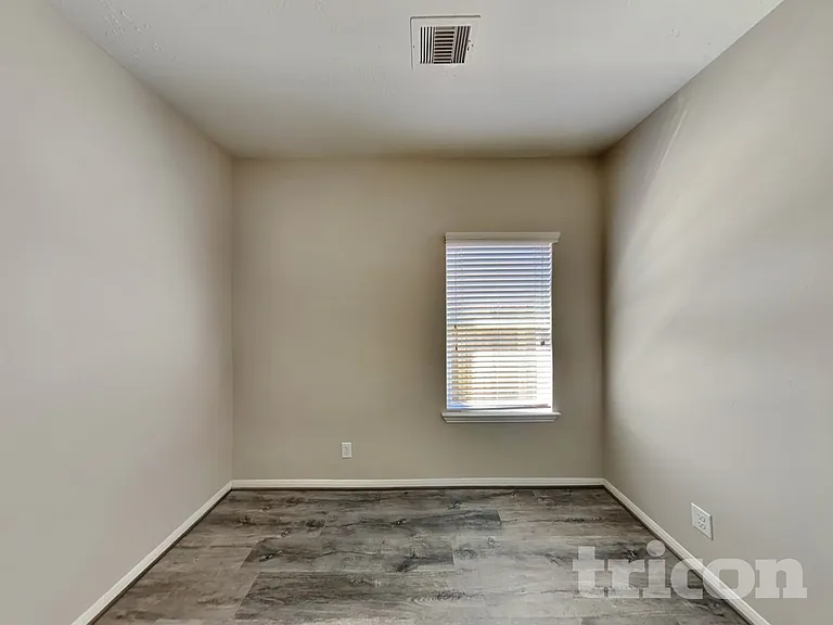 11114 Kingsnorth Dr — Photo 12